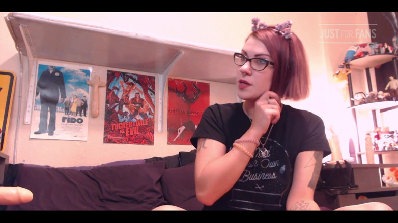 FondaDix: Bedroom Sneezes