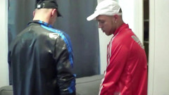 Gaybareback: Scally-junge wird von 2 arabern beim joggen hart gefickt
