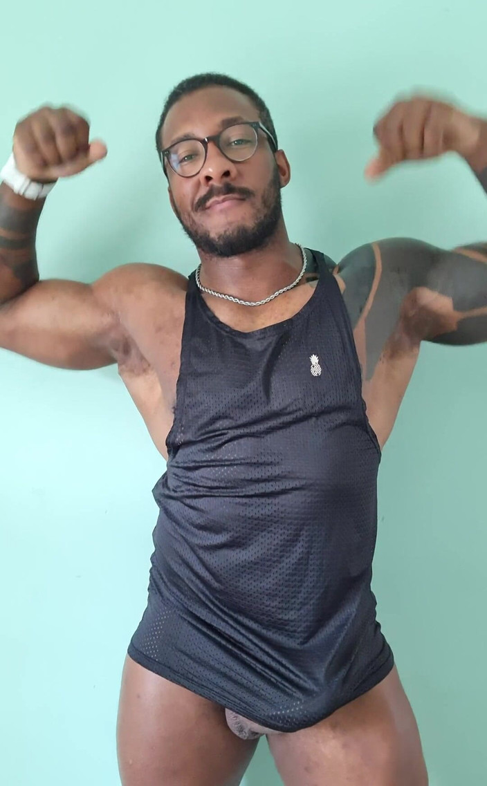 Amadeus: Amadeus Mode pria berotot