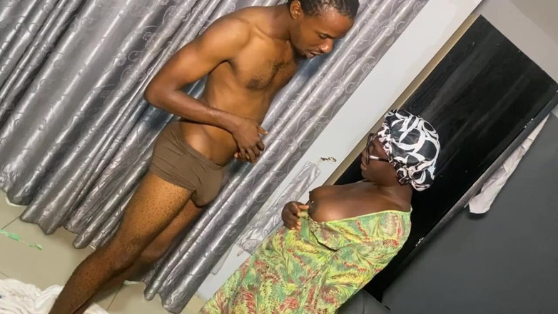 Fukalistik: Horny African Housewife Got BBC