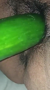 Grandota india con pepino