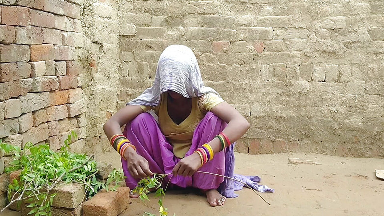 Desigol99: Муж трахнул свою жену в маленькой хижине