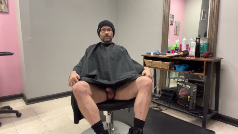 Hairy Wolfe: Owłosiony mięsień ojczym fryzjer w fryzjerstwie napalony na penisa porno...