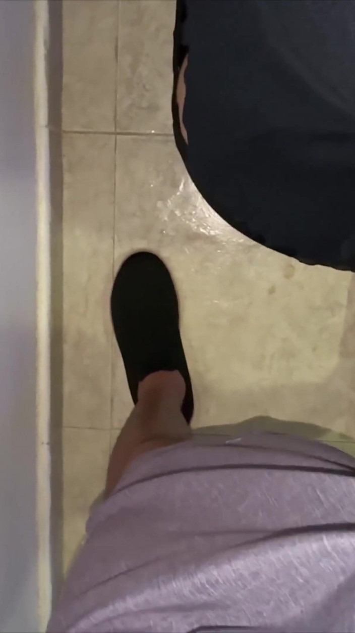 CoupleOfHotSins: Lui Mette Il Suo Pene Sulla Spalla E Lei Lo...
