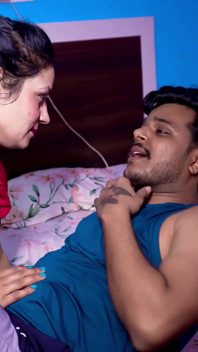 Desi Bhabhi Ko Dewar Ne Saman Ke Bahane Kiya Chudai Desi Style Me