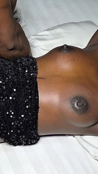 सौतेली बहन Sweet की मेरे द्वारा हमेशा चुदाई की जाती है