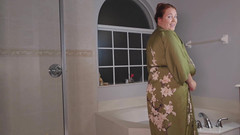 Annabelle Rogers: L'ora del bagno con la matrigna sega punto di vista...