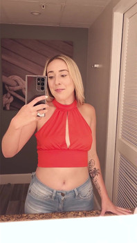 Azgın evli kadın büyük zenci yarağı otel personelini sikiyor ve kocası için filme alıyor - brookie blair -