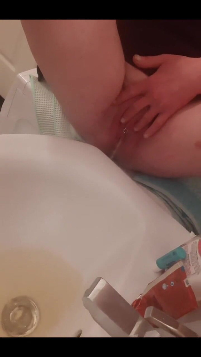 CyntiaCymes: Siusiu do zlewu