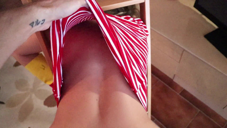 Chokobanana: Пожалуйста, сэр, помогите мне, я застряла в лестнице пока чистить