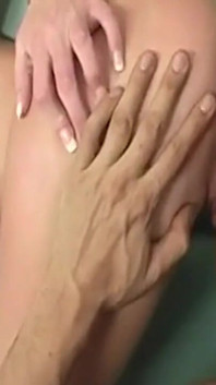 Blonde babe Palce kapiące cipki aż do squirting ecstasy