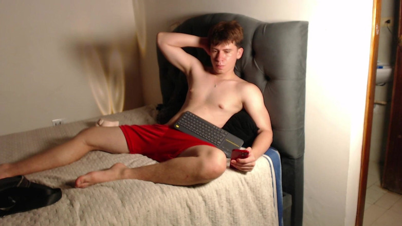 Icyhot707: Masturbándome Mientras Huelo Mi Ropa Interior