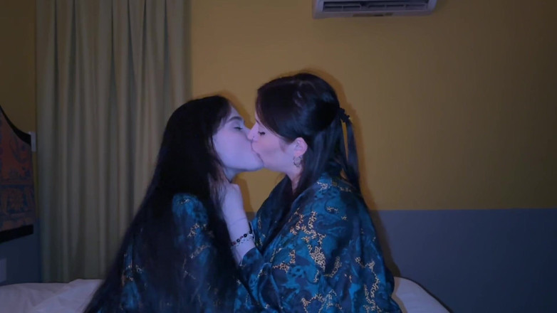 LuchCrush: I Fucked My Lesbian Stepsister Raw: Session of Slut