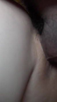 Ses réactions incroyables rendaient chaque orgasme meilleur, se terminant par une profonde récompense creampie