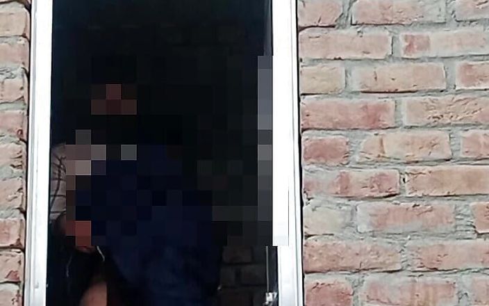 Husband wife: Деревенский любовник утренний секс, подруге пососали хуй в ванной рано утром