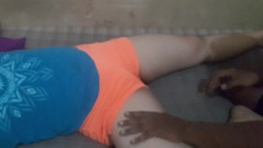 Angelina pop: Vestido de novia de mujer con una diadema afeitada