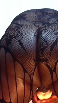 Chubby Sissy Oiled Her Body Then Play with Toy to Cum