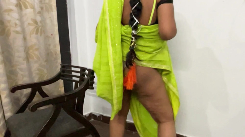 desi_babe1234: 사리 입은 큰 엉덩이의 인도 밀프 Bhabhji 그녀의 Dewarji가 존나게 섹스해
