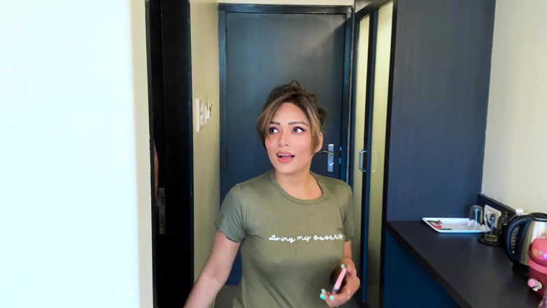 Zoyarat hore ultra: Schovávala se před manželem a vzala přítele do hotelu