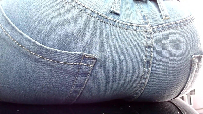 Maeling: Trampled dalam Seluar jeans dan pantat Denim