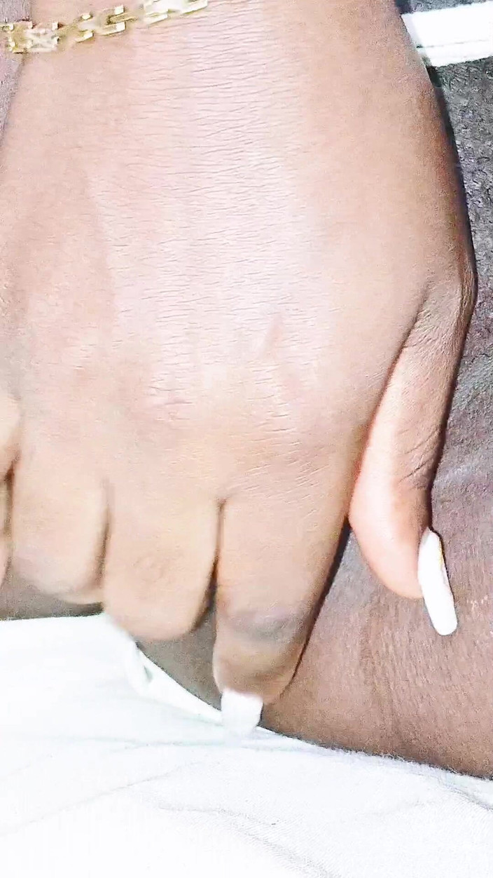 NaughtyNina: Masturbasi sebelum berangkat kerja