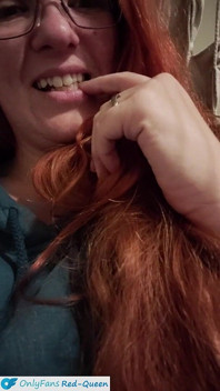 Cuckquean Selfie - trpělivě čekám na kamarádku, která šuká mého manžela na její den narození