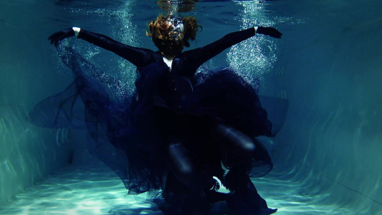 Arya Grander: Съемка под водой - полная за кулисами