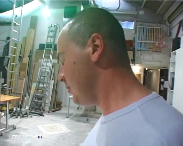 French Family Secrets: Пиздливую девушку глубоко трахнули в задницу.