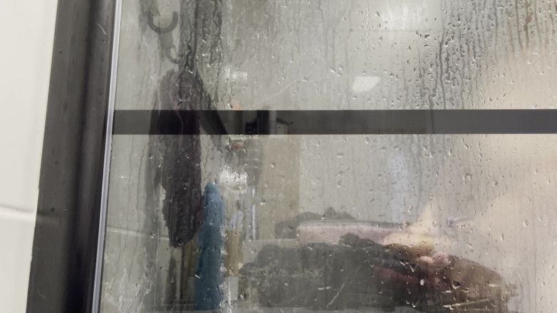 Aimeronds: Kijk hoe ik een douche neem