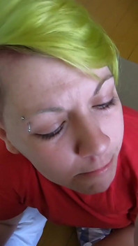 Schwanz und eier lutschen blowjob mit spermaschlucken