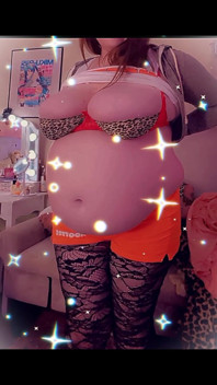 Hooters Girl Got Fat