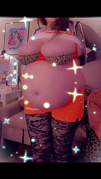 Hooters Girl Got Fat