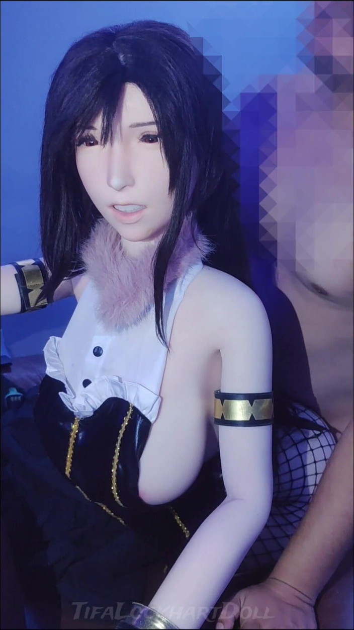 Tifa Lockhart doll: Dopo il tramonto alla locanda dell'ape. Tifa è vivace per te!