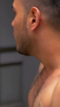Gut bestücktes latina-glück, santos bedeckt Camilo Browns gesicht mit sperma für wilde latinos