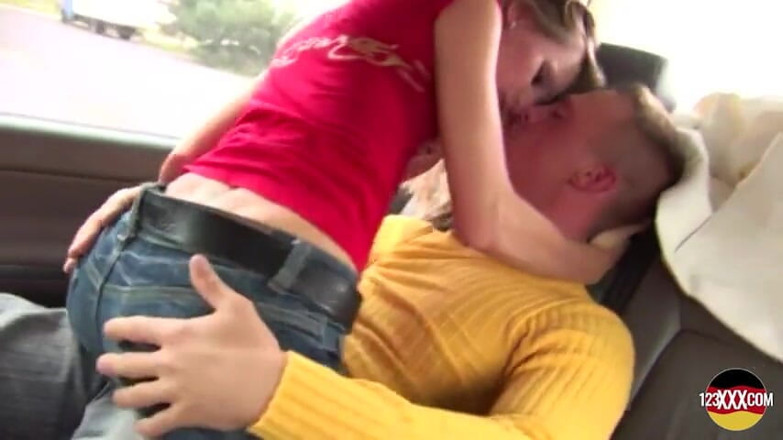 123XXX - Fucked Amateurs in Germany!: Miluješ tvrdou akci v autě?