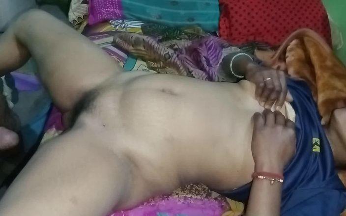 Pooja Sexy: 彼の家で彼の義理の兄と義理の妹のセックス