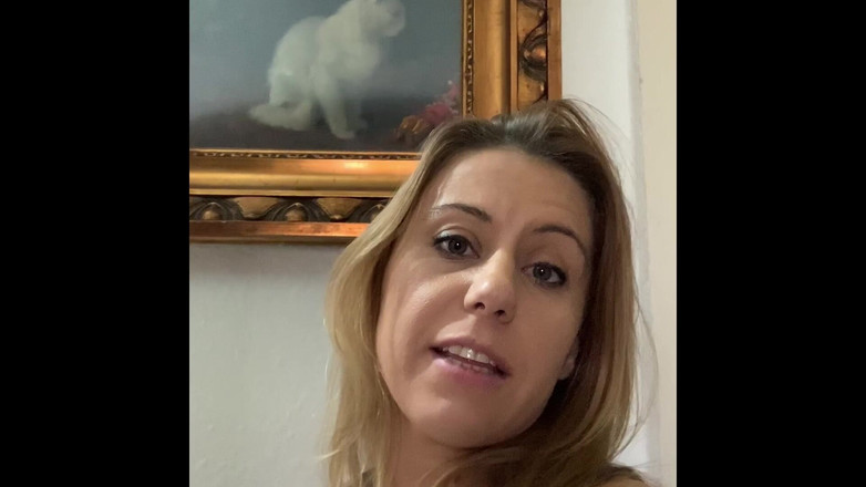 Nikky Thorne: Toto divné video si budete užijte s Nikki