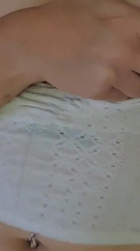 Saya Tulis Nama Peminat Di Badan Saya Dan Melancap UntukNya Sehingga Saya Pancut Keras - Baby Hottie
