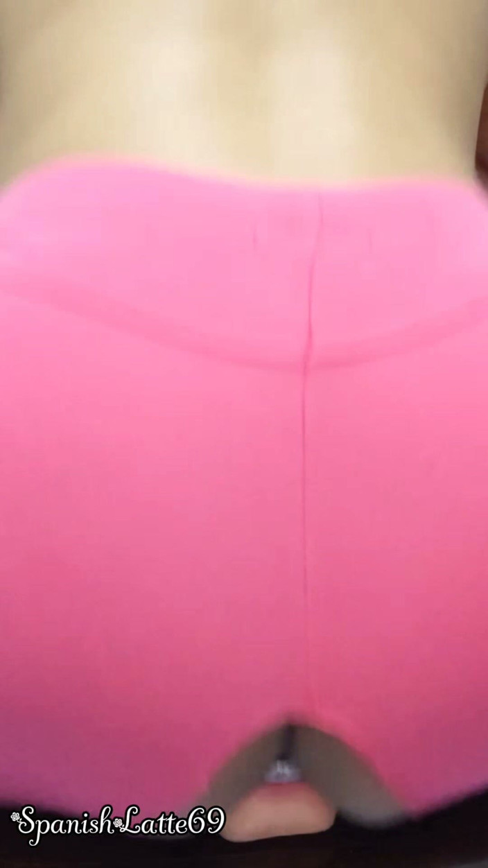 SpanishLatte69: Malaysisches mädchen trägt buttplug beim masturbieren