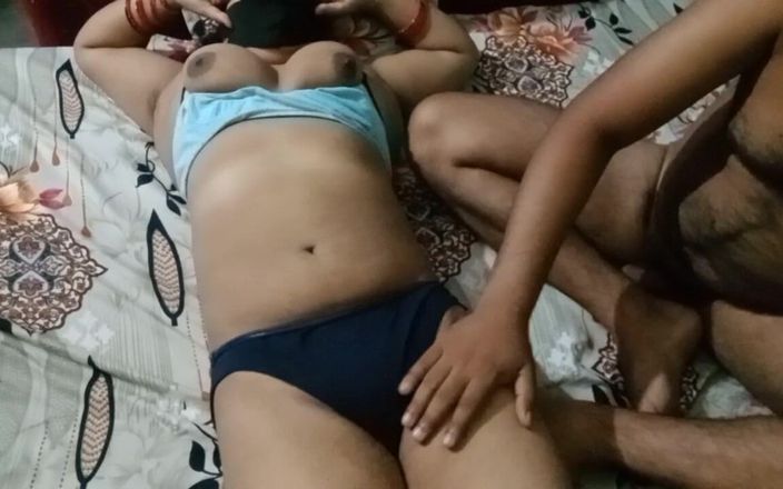 Manjushukla: Muito bonita indiana fazendo sexo com seu marido