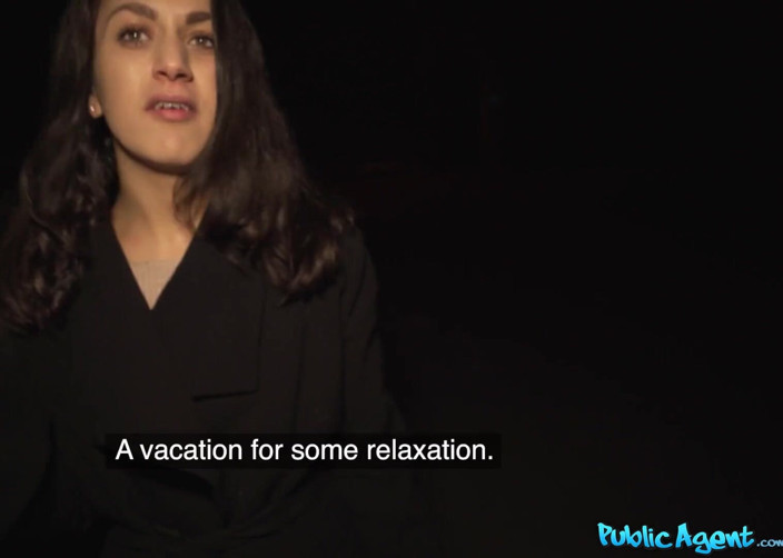 Public Agent: Agente pubblico - turista italiana francesca palma succhia il cazzo punto...