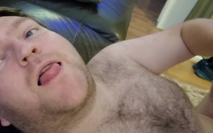 brummieboi89: Papa komt klaar op de borst van stiefzoon