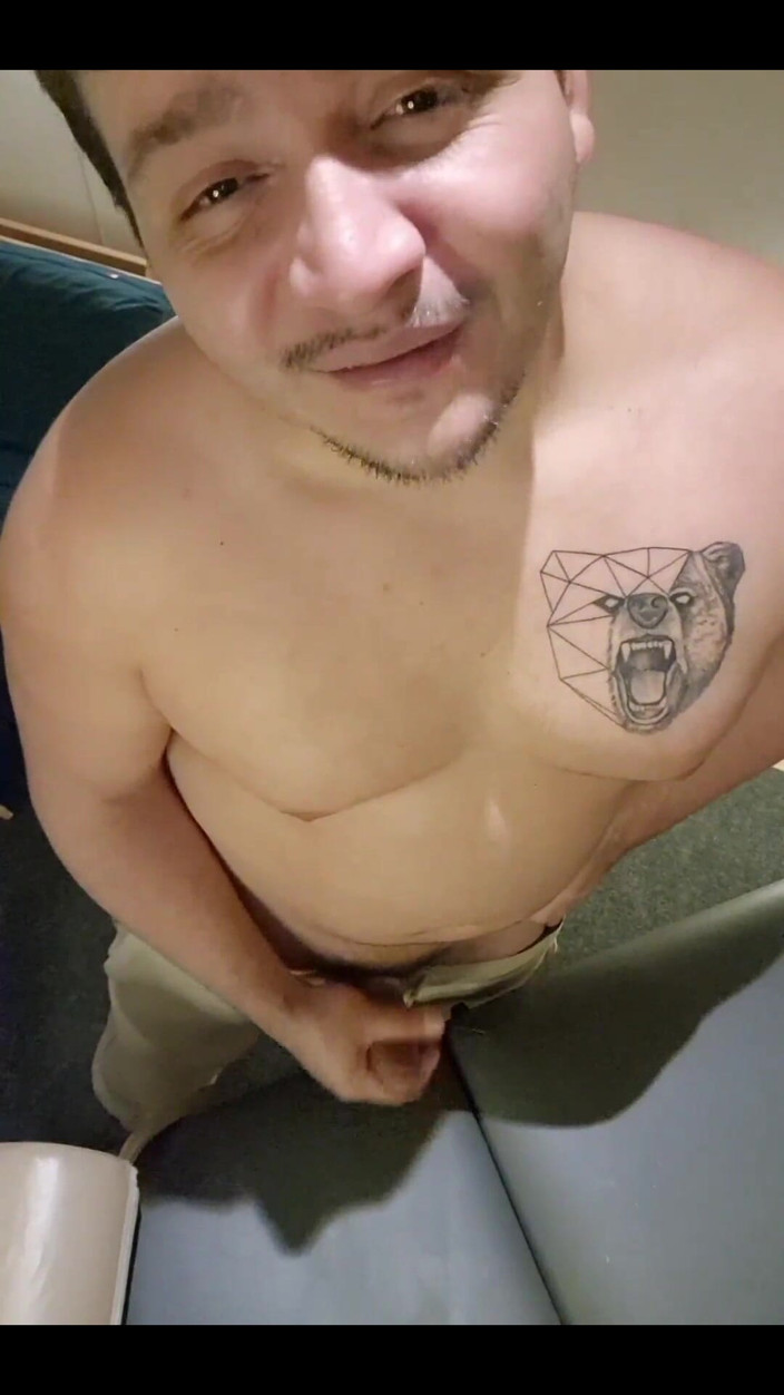 Massagista Parrudo: 188 - Report with the Gas.mp4 Delivery Man