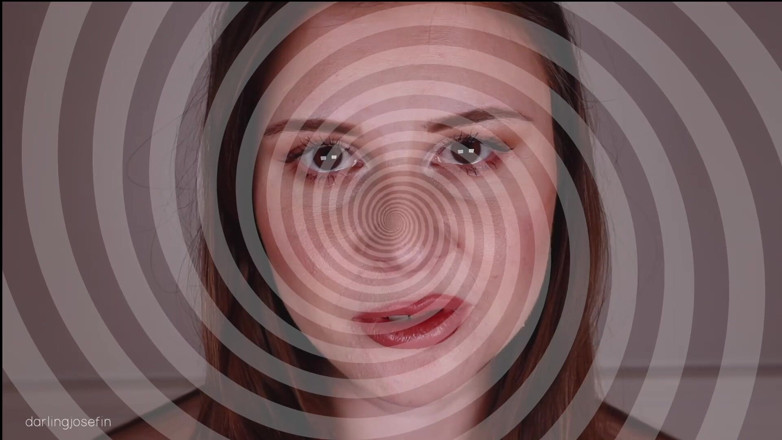Darling Josefin: Misogyne bimbopie ! Elle est passée de prude à bimbo !