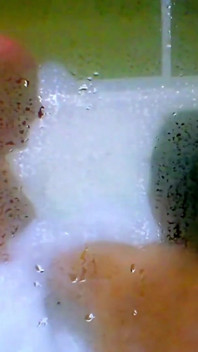 Ejaculează în Jacuzzi cu Garabas și Olpr