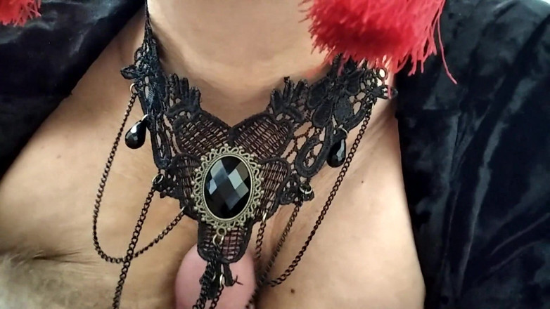 AimeeParadise: Reife schlampe in roten dessous und strümpfen oder hartes moskau-ficken!