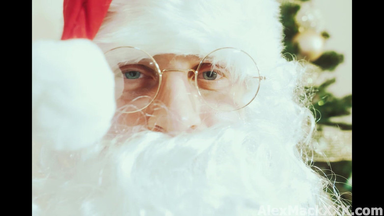 Alex Mack: Lena Paul y Angela White follan a santa traviesa