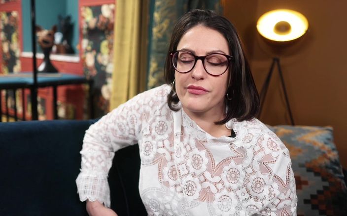 Countess diamond: Twój sąsiad jest dominatrix