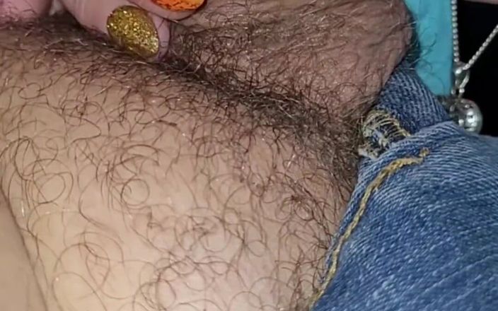 Realamateurs: Kouřím jeho ptáka úplně prázdného. Jeho sperma je lahodné