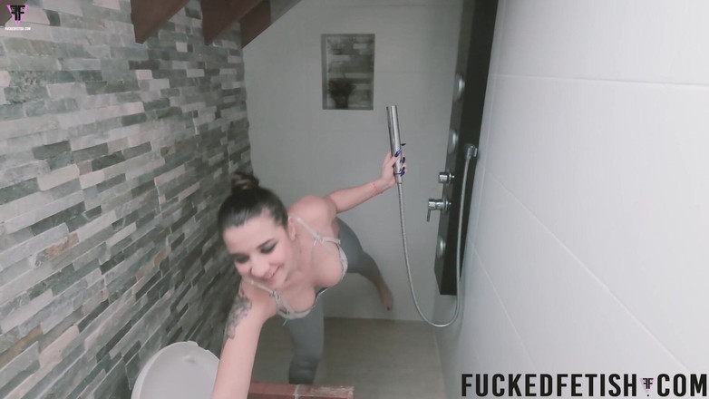 Fucked fetish: Čůrání týden 32 vydání 3 nové scény